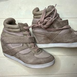 Madden Girl Olleyy Tan high heel sneakers